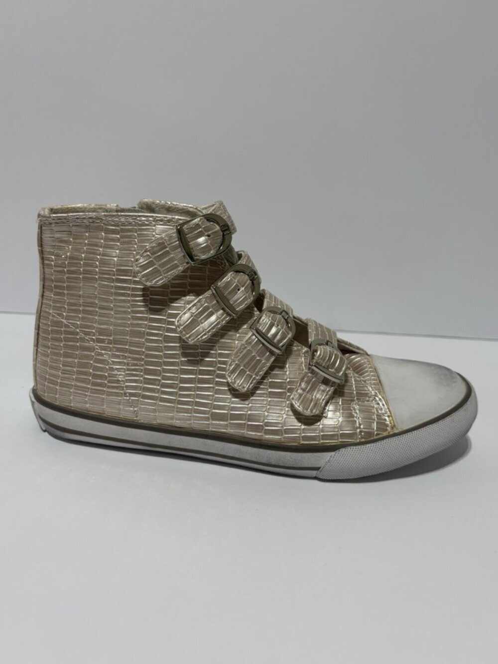 Amiana Women’s Variation 5 High Top Sneakers, Size EUR 35, US 5-5.5 M